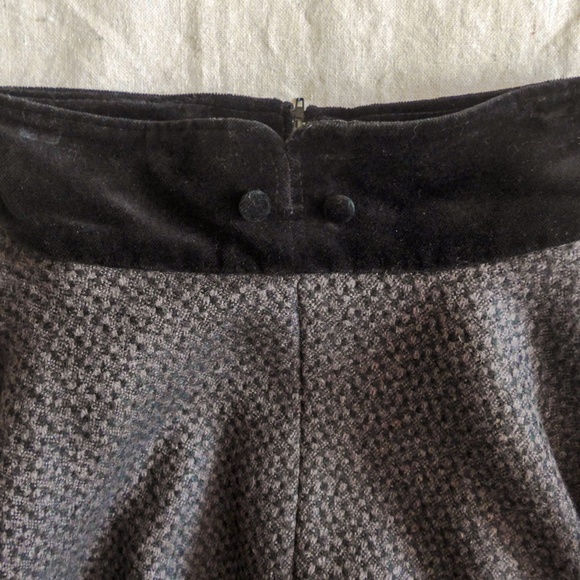 HOLD - Vintage Compagnie N.G. Women 36 Flared Wool Skirt - Picture 4 of 9